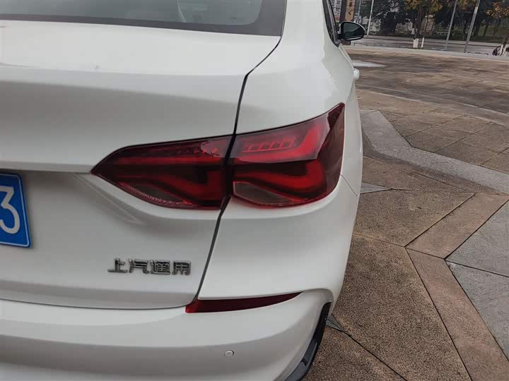 Фото 8 - Chevrolet Monza