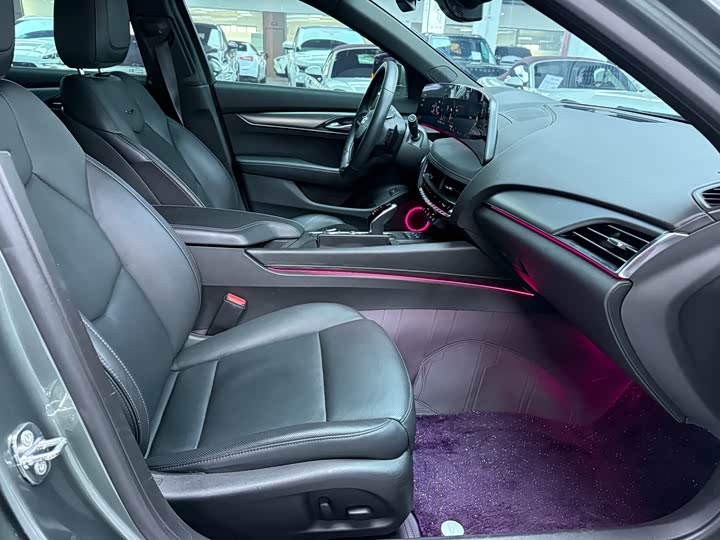 Фото 7 - Cadillac CT5