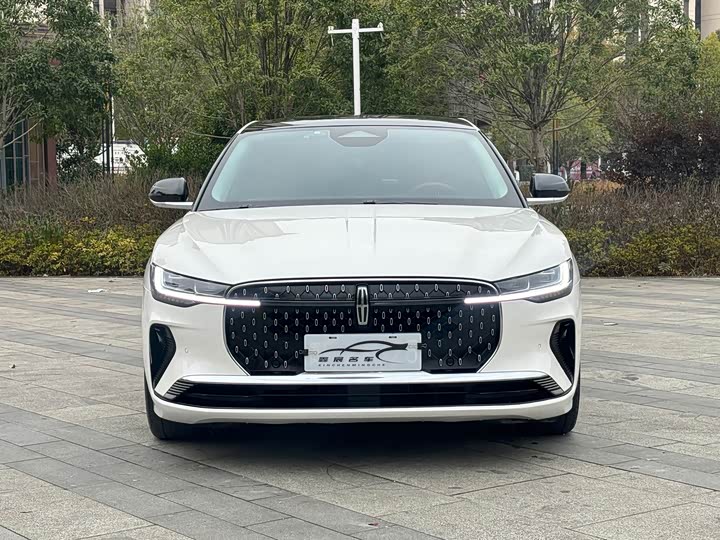 Фото 1 - Lincoln Z (Zephyr)