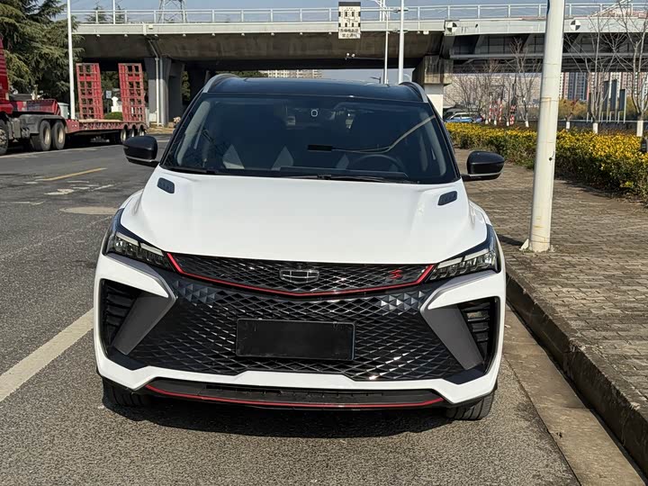 Фото 2 - Geely Coolray