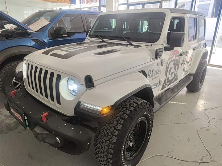 Фото 2 - Jeep Wrangler Hybrid