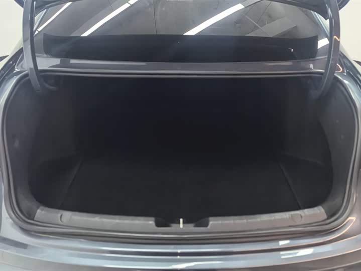 Фото 4 - Geely Preface