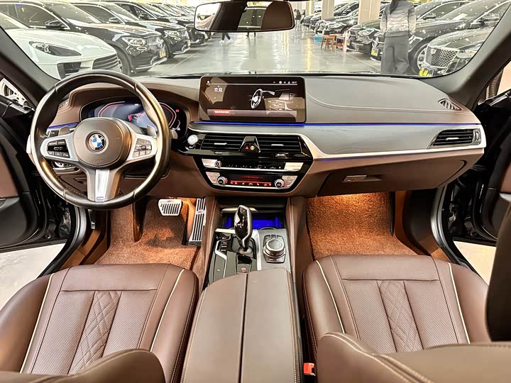 Фото 7 - BMW 5 Series
