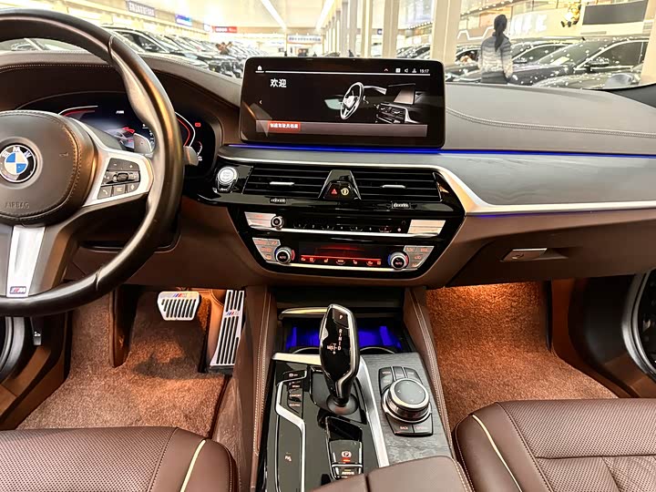 Фото 8 - BMW 5 Series