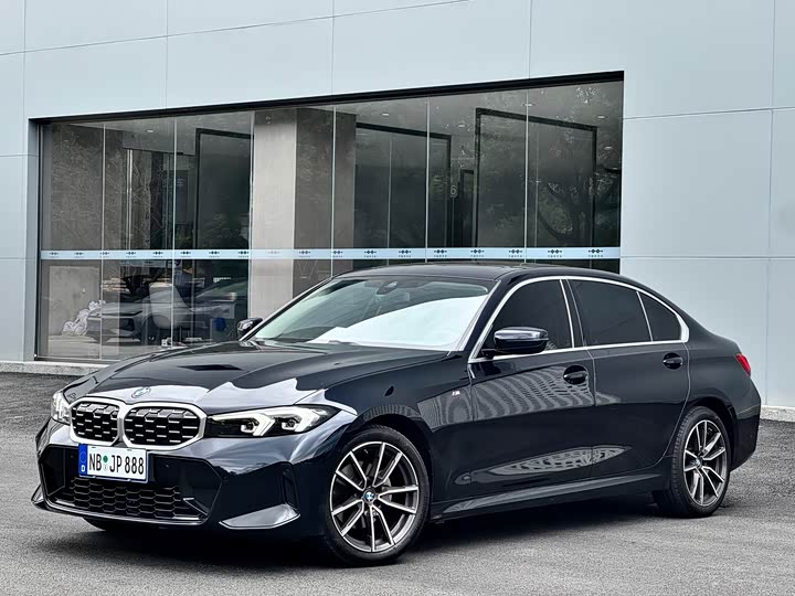 Фото 2 - BMW 3 Series