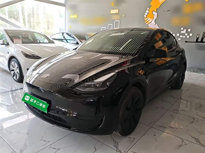 Фото 2 - Tesla Model Y