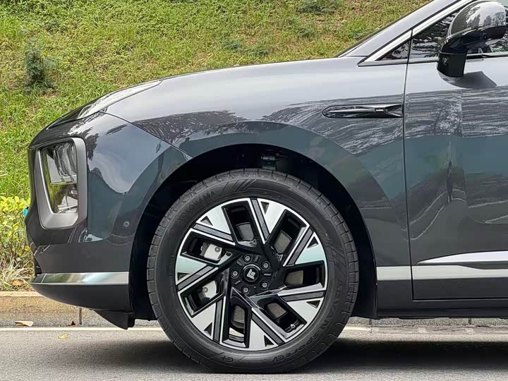 Фото 3 - GAC Hyptec HL