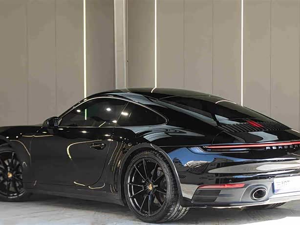 Фото 7 - Porsche 911