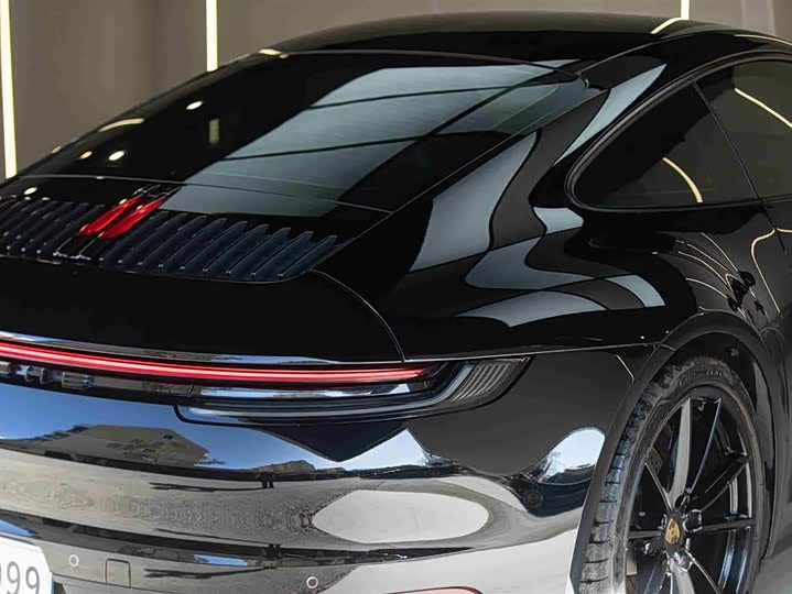 Фото 8 - Porsche 911