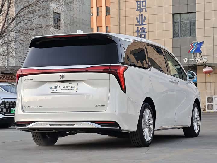 Фото 7 - Buick GL8 Century