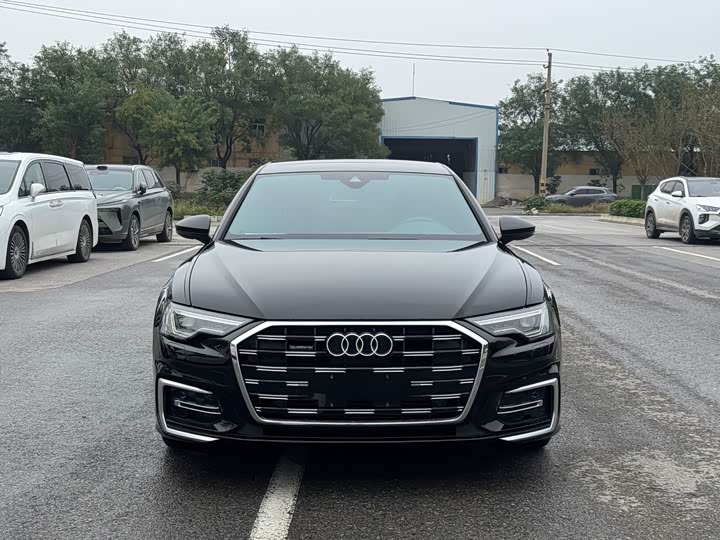 Фото 2 - Audi A6L