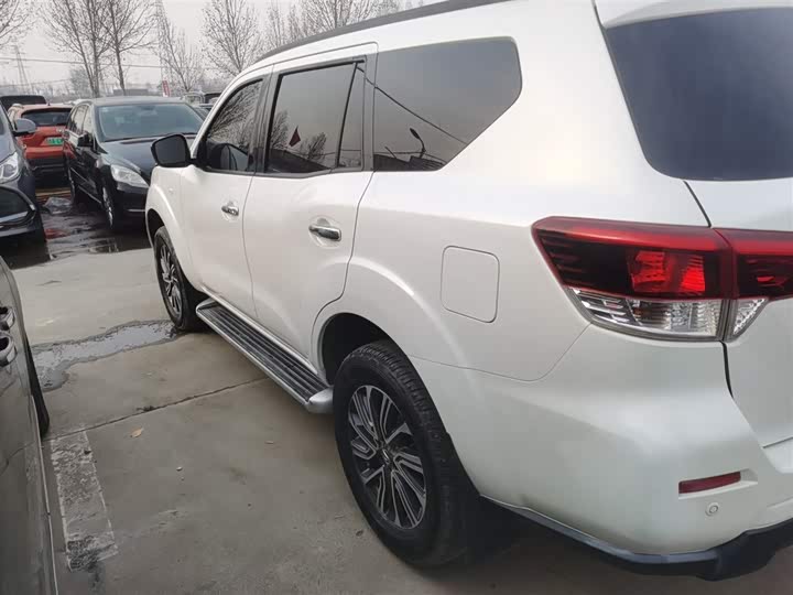 Фото 5 - Nissan Terra