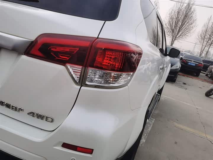 Фото 8 - Nissan Terra