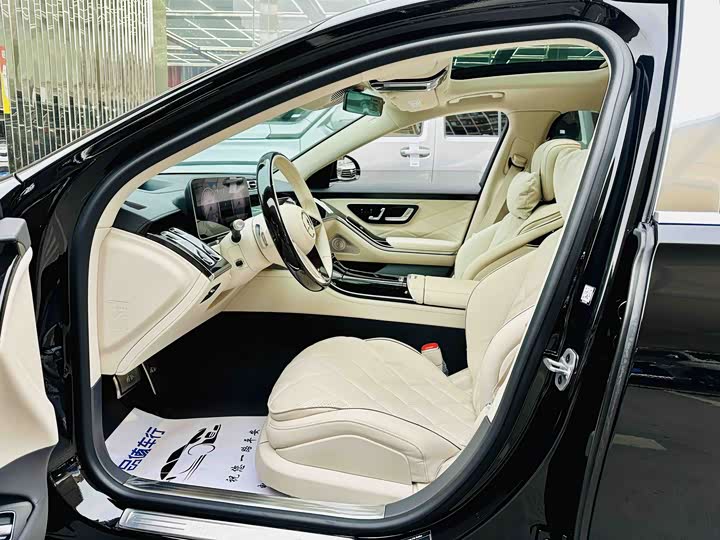 Фото 5 - Mercedes-Benz Maybach S-Class