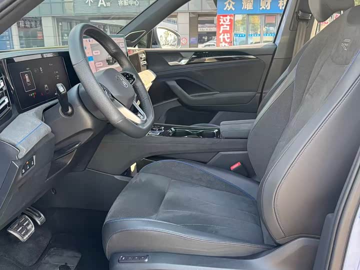 Фото 9 - Volkswagen Tiguan L Pro