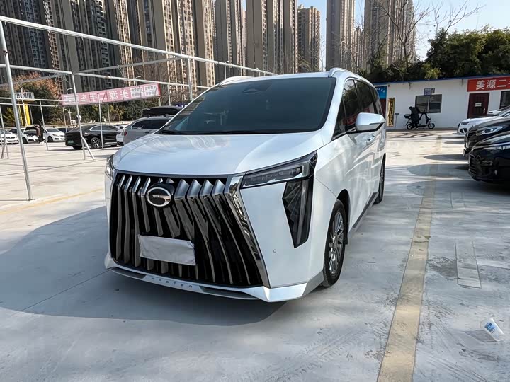 Фото 1 - GAC Trumpchi M8