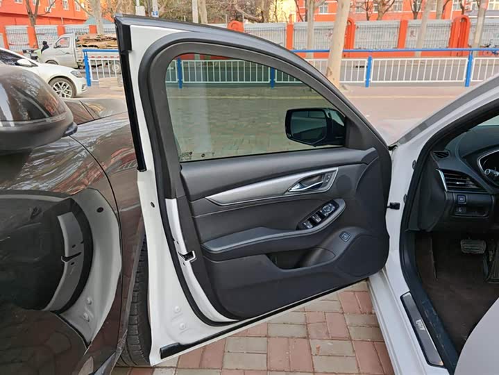 Фото 7 - Cadillac CT5