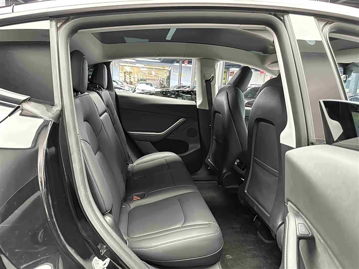 Фото 7 - Tesla Model Y