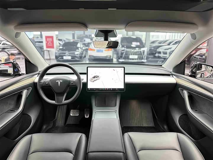 Фото 9 - Tesla Model Y