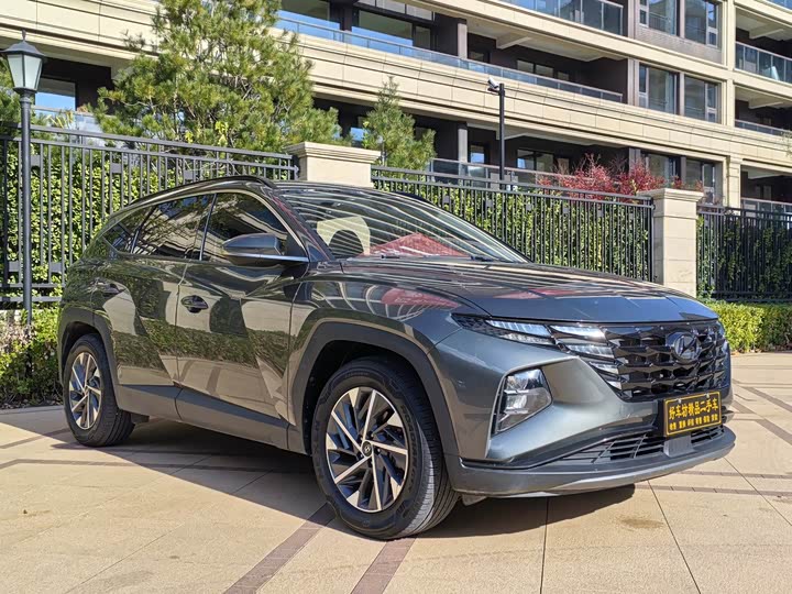 Фото 3 - Hyundai Tucson L