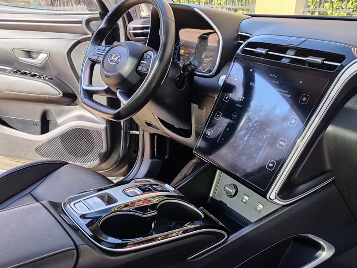 Фото 9 - Hyundai Tucson L