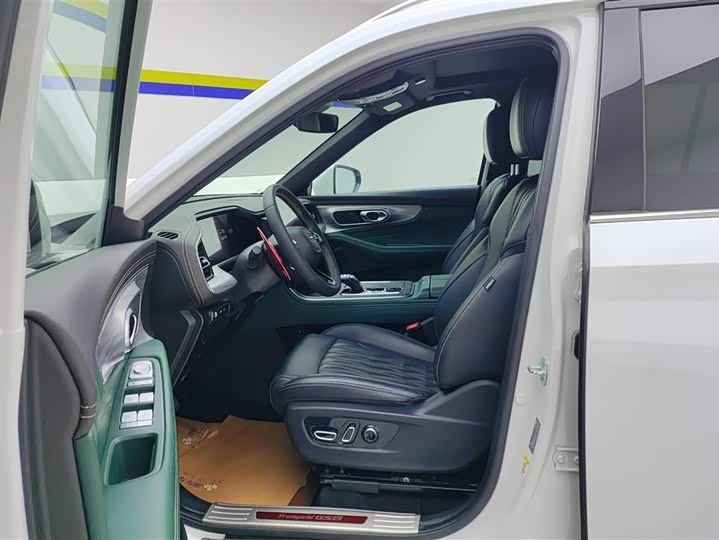 Фото 9 - GAC Trumpchi GS8