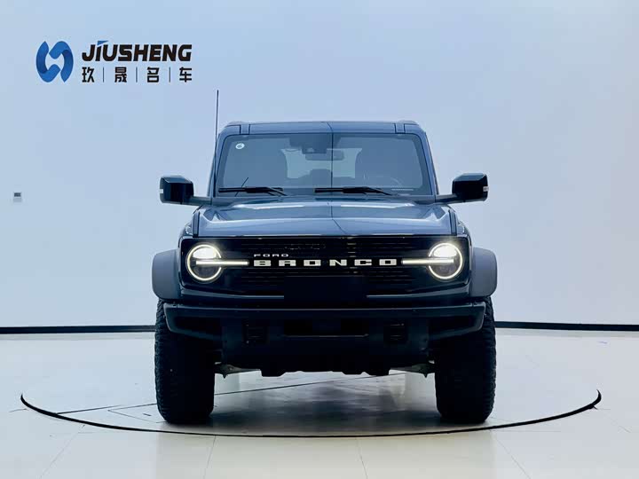 Фото 2 - Ford Bronco