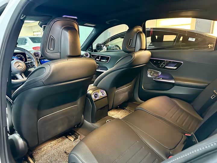 Фото 5 - Mercedes-Benz C-Class