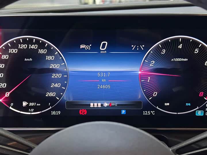 Фото 8 - Mercedes-Benz C-Class