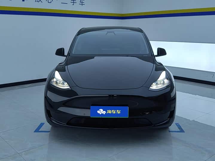 Фото 2 - Tesla Model Y