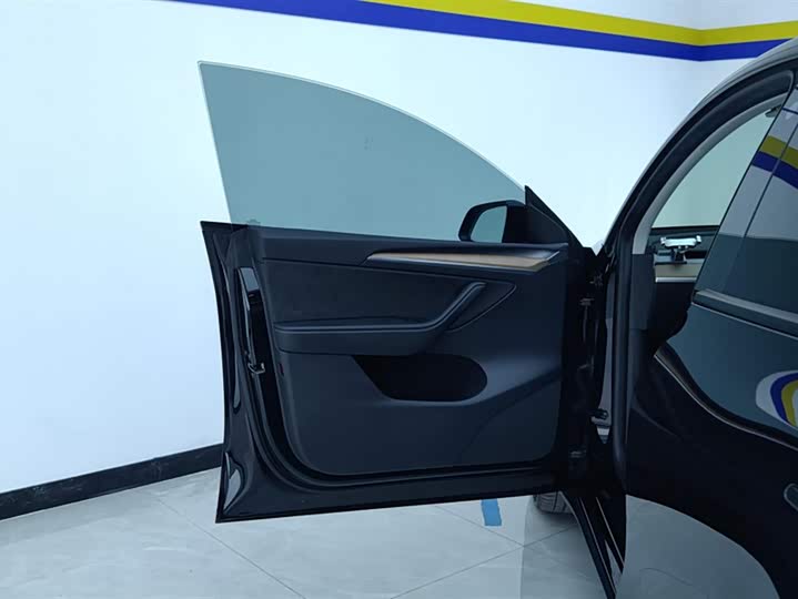 Фото 7 - Tesla Model Y