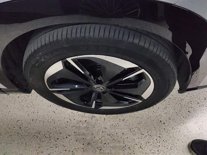 Фото 6 - Toyota bZ3X