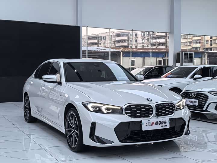 Фото 3 - BMW 3 Series