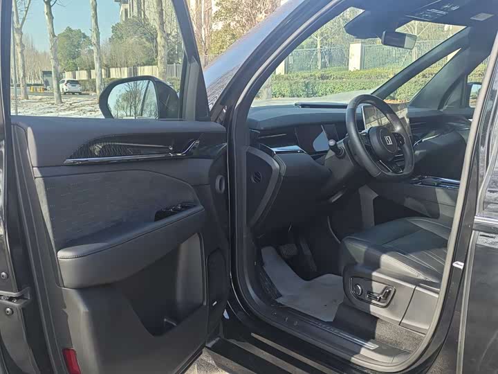 Фото 5 - Zeekr 009