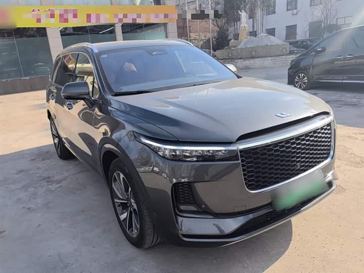 Фото 4 - LiXiang One