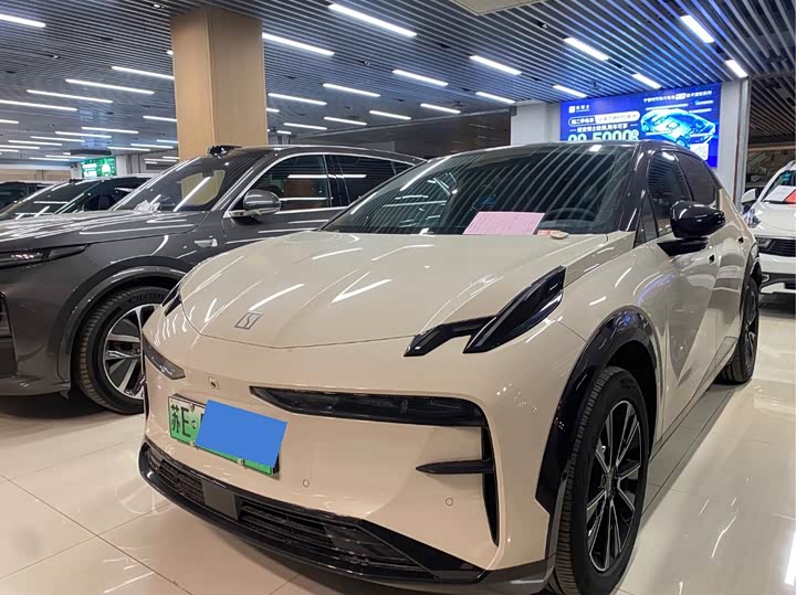 Фото 7 - Zeekr X