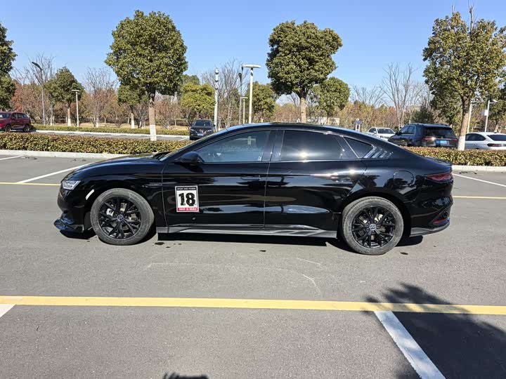 Фото 4 - BYD Han