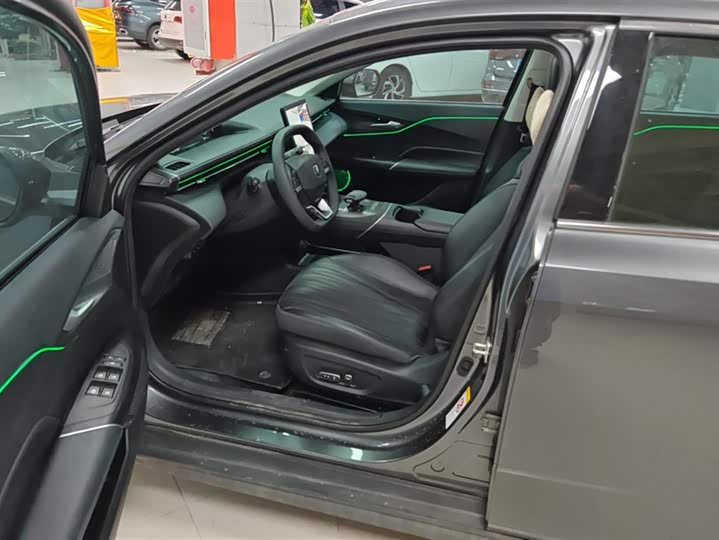 Фото 9 - Changan Eado Plus