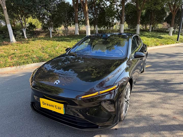 Фото 1 - Nio ET7