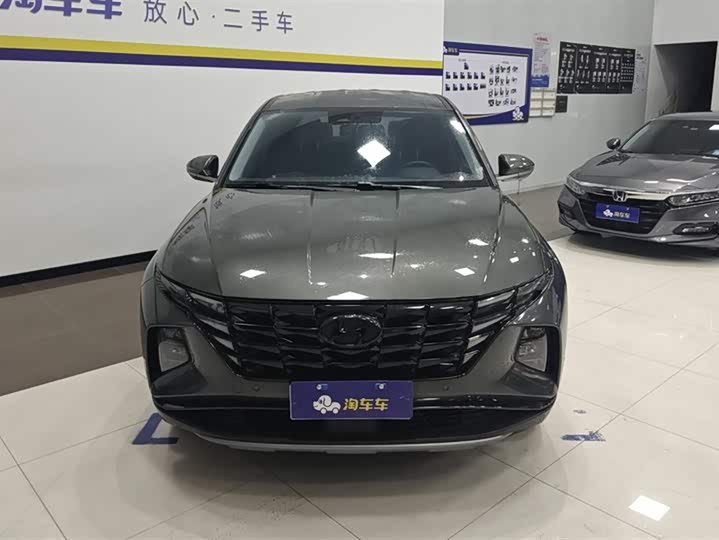 Фото 2 - Hyundai Tucson L