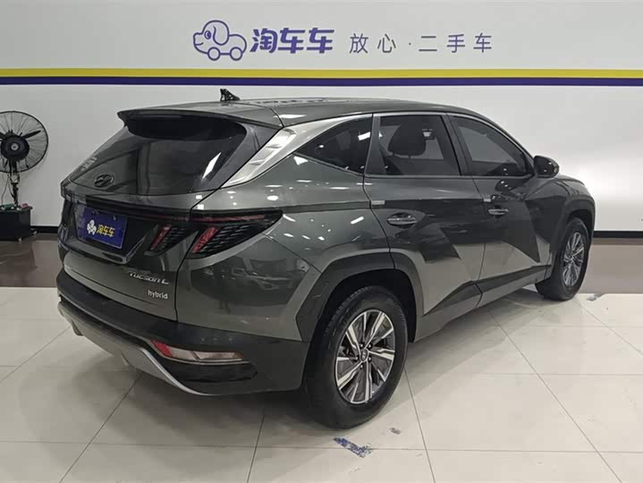 Фото 3 - Hyundai Tucson L