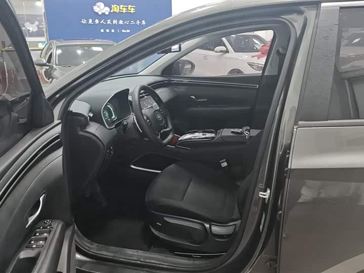 Фото 9 - Hyundai Tucson L