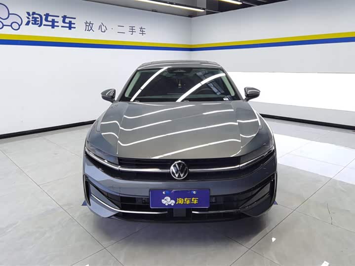 Фото 2 - Volkswagen Magotan