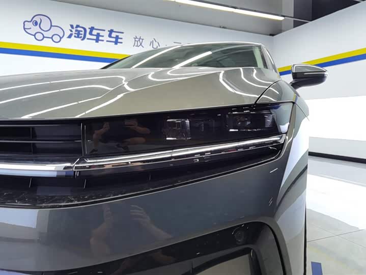 Фото 5 - Volkswagen Magotan