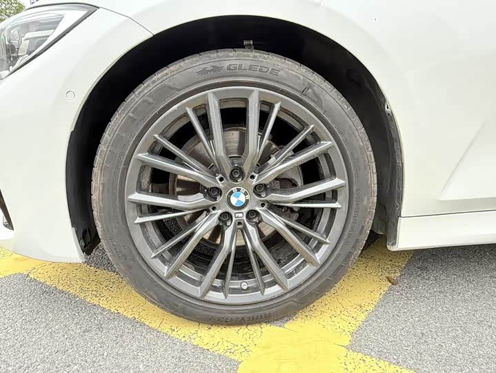 Фото 4 - BMW 3 Series