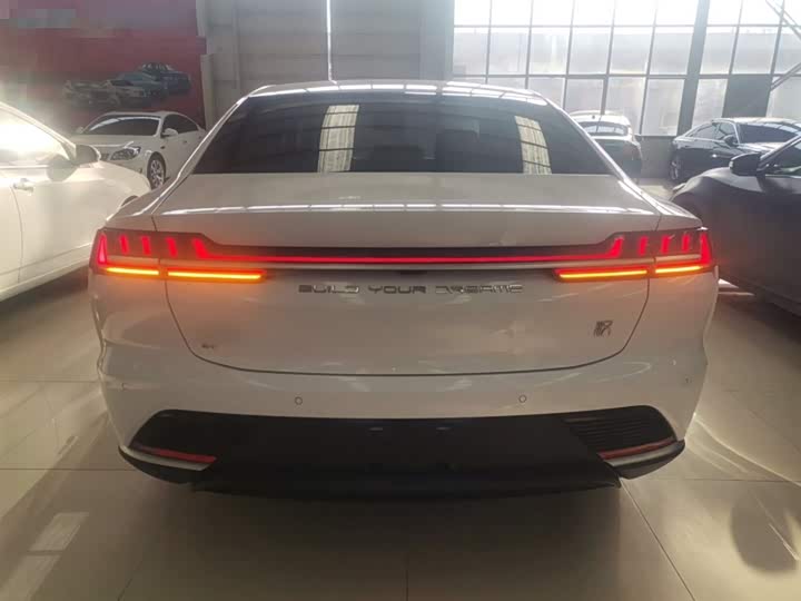 Фото 6 - BYD Han