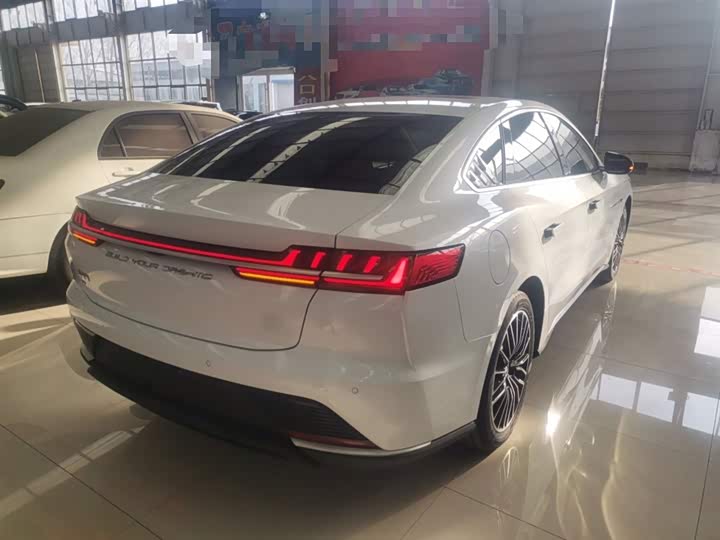 Фото 7 - BYD Han