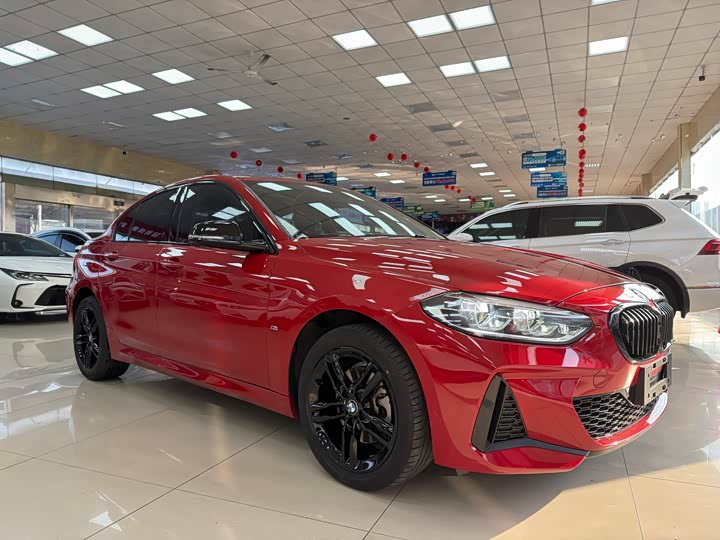 Фото 3 - BMW 1 Series