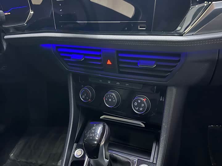 Фото 4 - Volkswagen Sagitar L