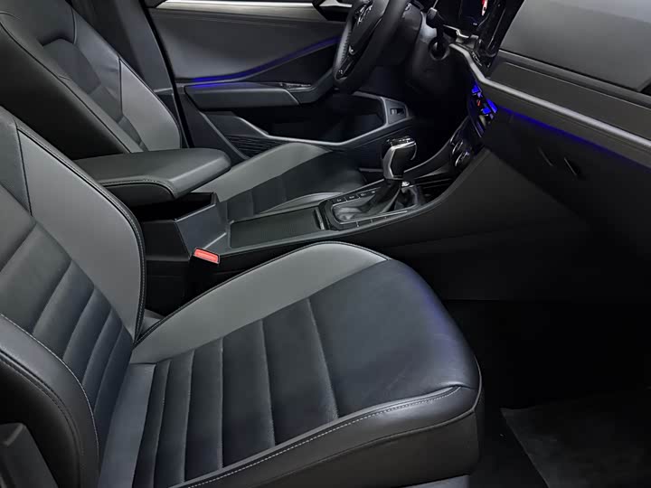 Фото 6 - Volkswagen Sagitar L